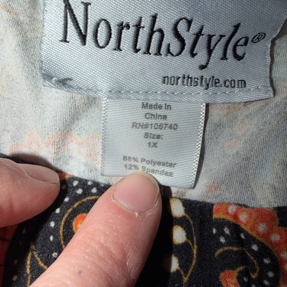 NorthStyle Black and Orange Paisley leggings 1x - Picture 4 of 6